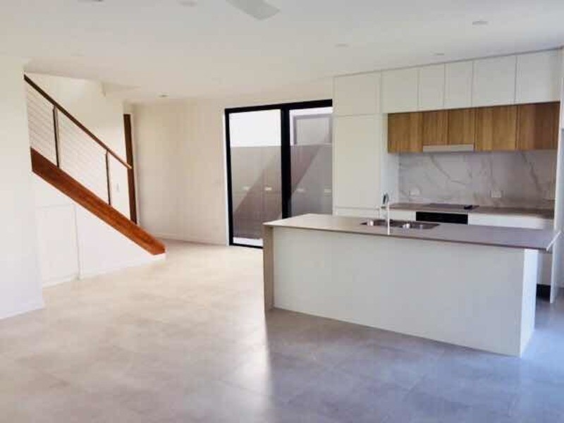 93 Evergreen View, Robina QLD 4226
