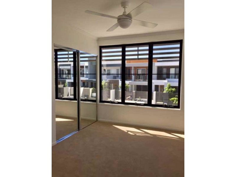 93 Evergreen View, Robina QLD 4226