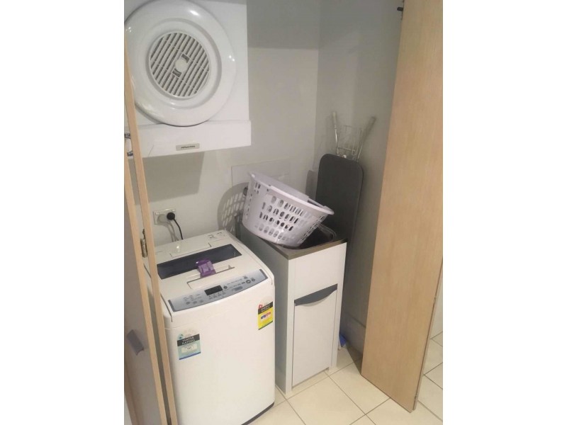 114/1-7 Moores Crescent, Varsity Lakes QLD 4227
