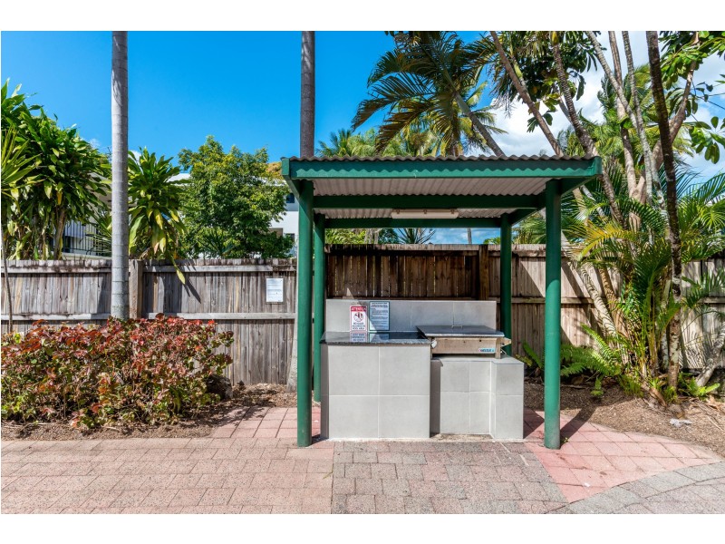 191 mcleod street, Cairns North QLD 4870