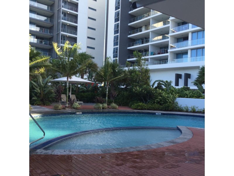 25 East Quay Drive, Biggera Waters QLD 4216
