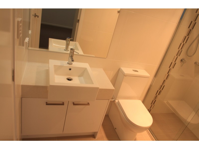 1/127 Grosvenor, Morningside QLD 4170