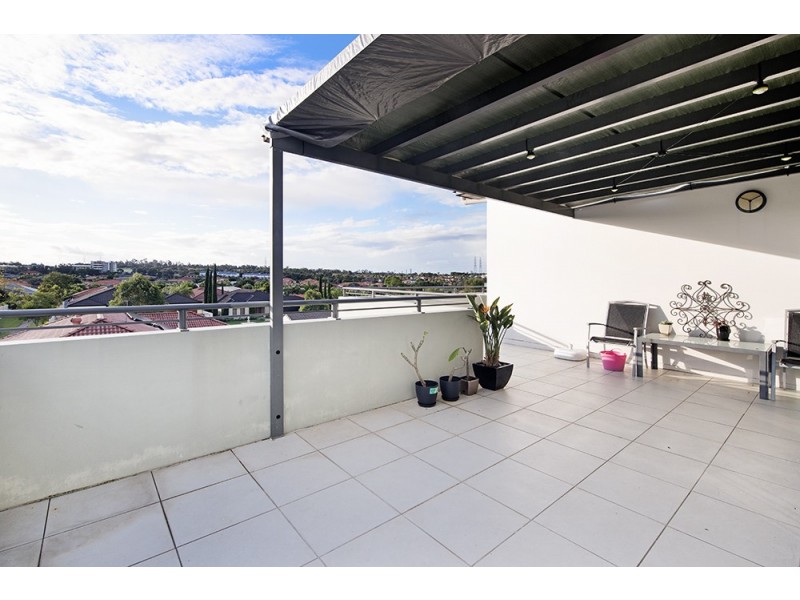 17/1 Acacia Court, Robina QLD 4226