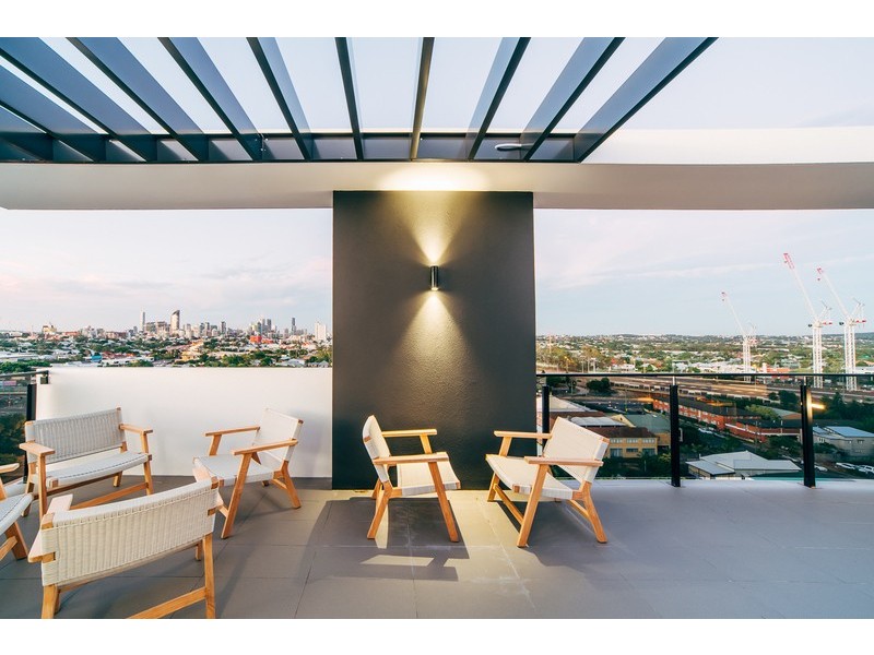 605/28 Wolseley St, Woolloongabba QLD 4102