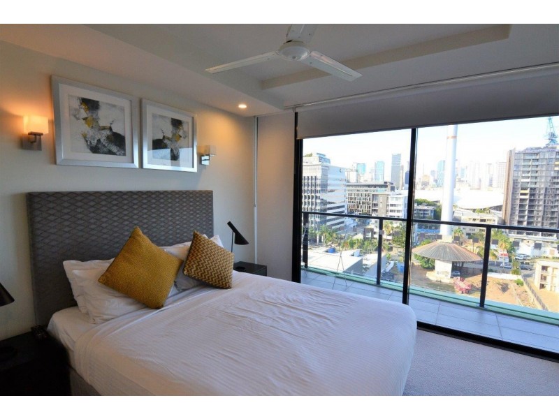 2078/9 Edmondstone street, South Brisbane QLD 4101