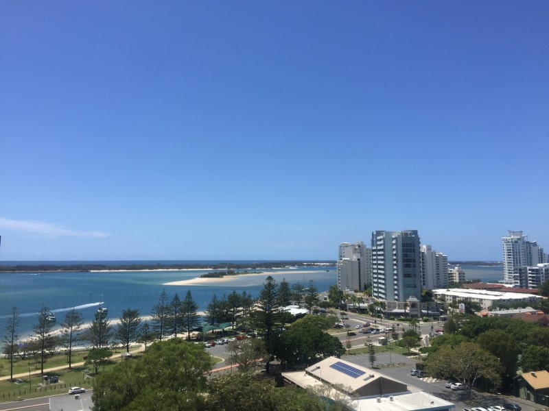 17 Bath, Labrador QLD 4215