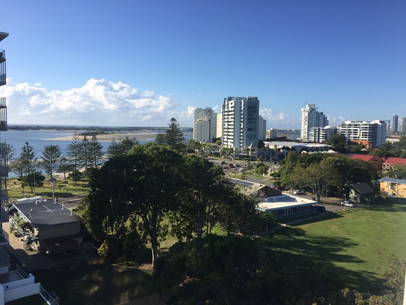 17 Bath, Labrador QLD 4215