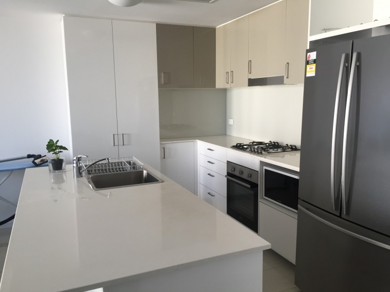 17 Bath, Labrador QLD 4215