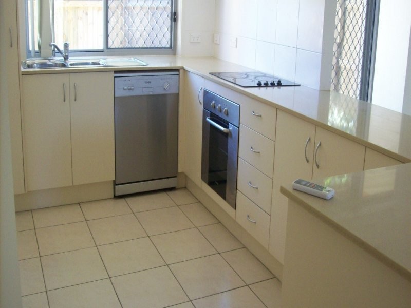 116-136 Station Rd, Loganlea QLD 4131