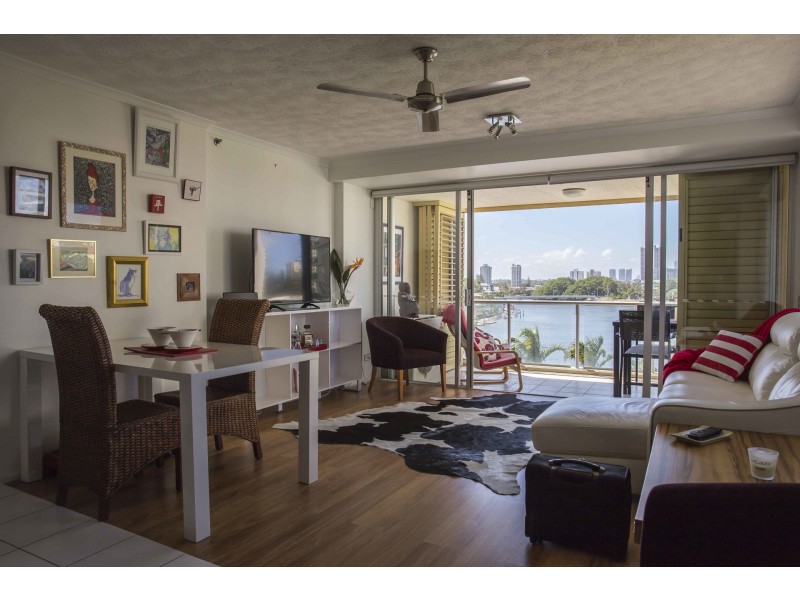 19/2894-2910 Gold Coast Highway, Surfers Paradise QLD 4217