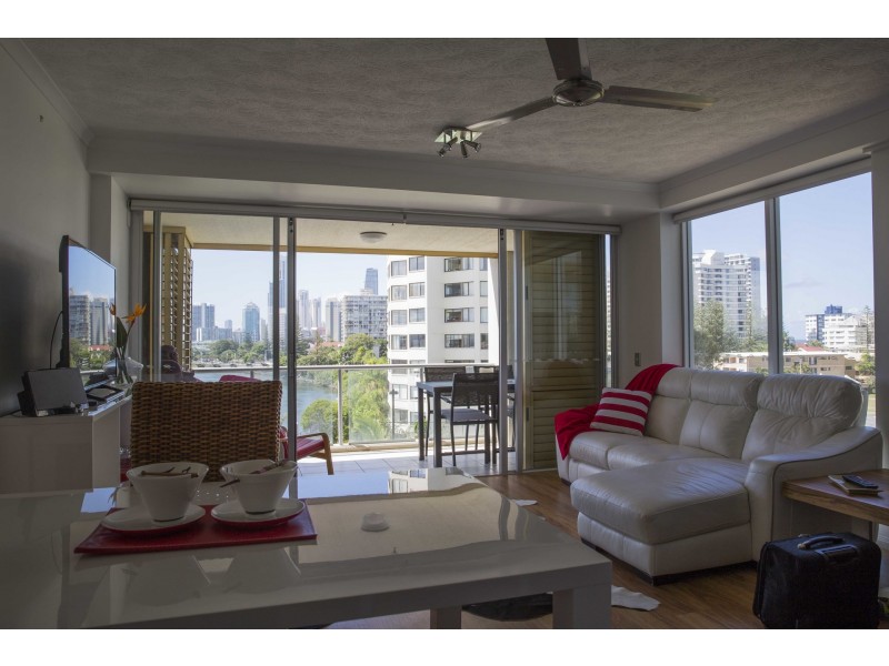 19/2894-2910 Gold Coast Highway, Surfers Paradise QLD 4217