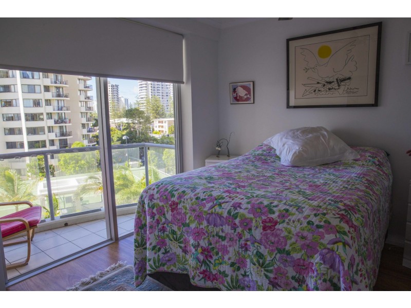 19/2894-2910 Gold Coast Highway, Surfers Paradise QLD 4217