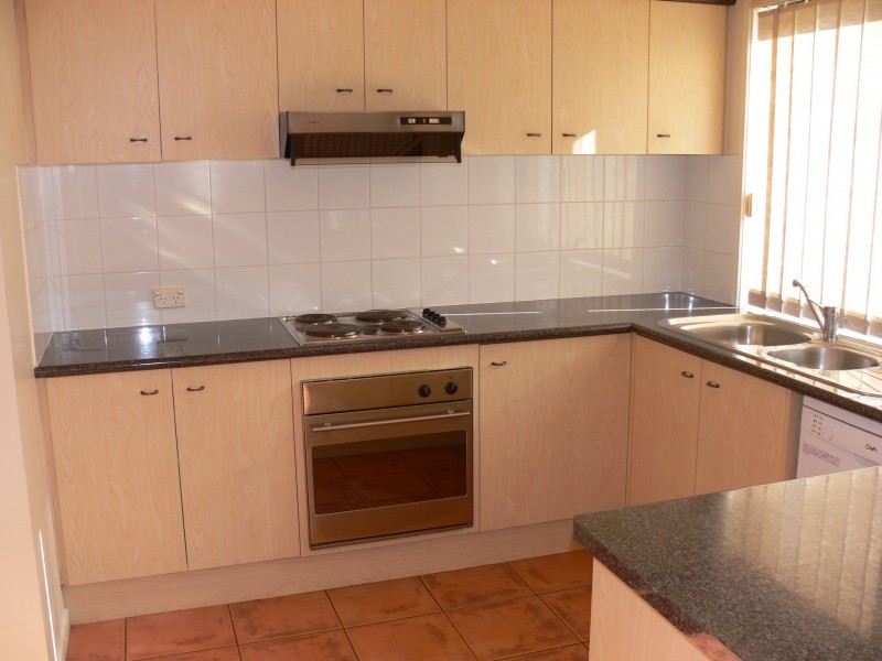 19 Harrow Place, Arundel QLD 4214