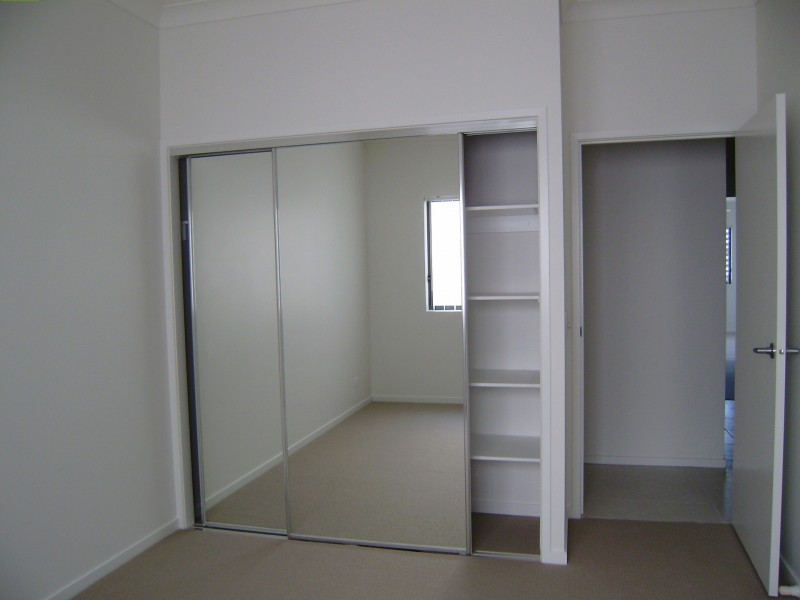 70/2 Acacia Crt, Robina QLD 4226