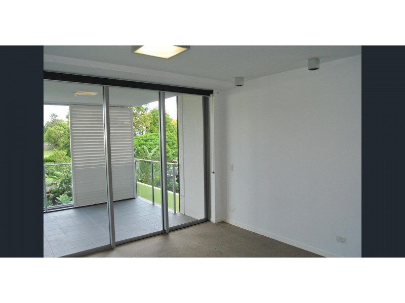 701/159 LOGAN ROAD, Woolloongabba QLD 4102