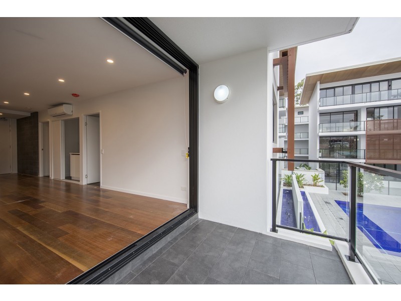 1 Hart Street, Ashmore QLD 4214