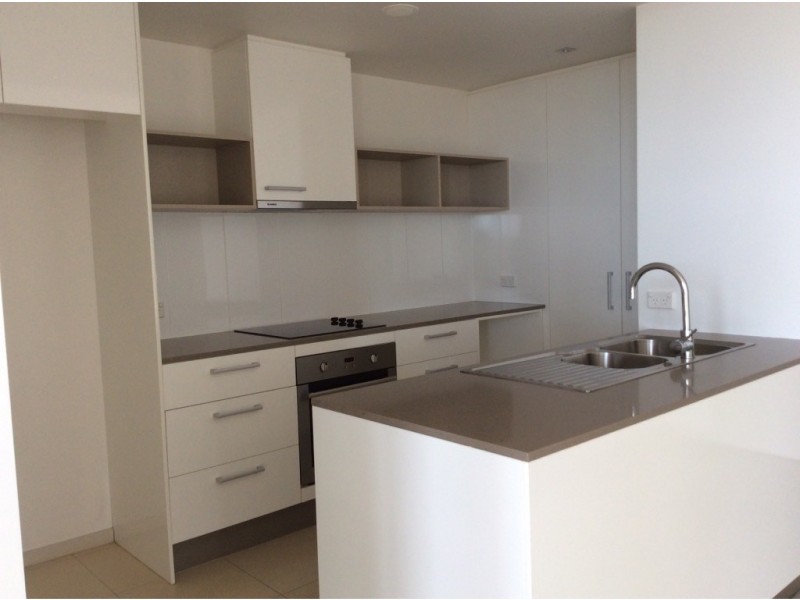 61B/129 Laver Drive, Robina QLD 4226