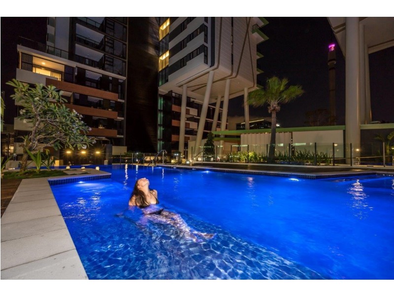 2006/9 Edmondstone Street, South Brisbane QLD 4101