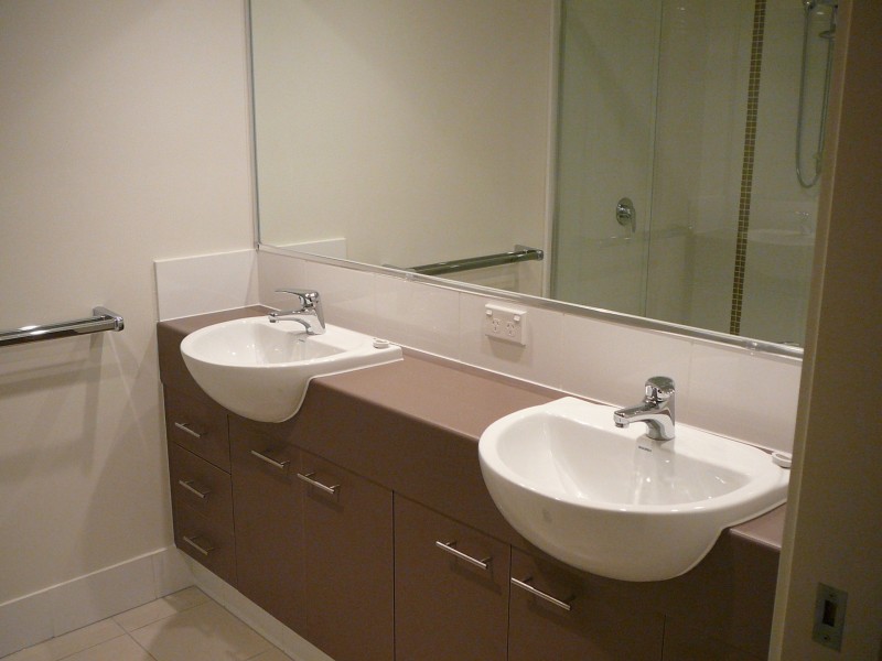 2 Acacia Ct, Robina QLD 4226