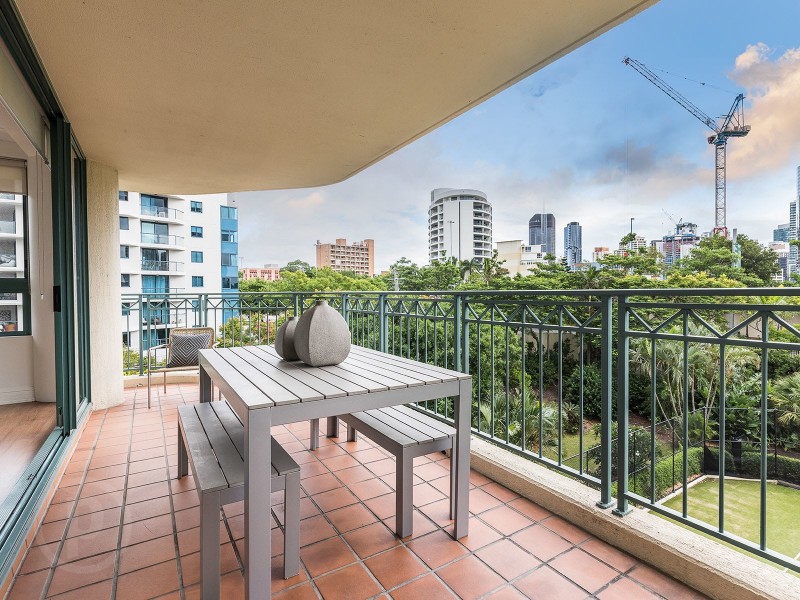 1 GOODWIN STREET, Kangaroo Point QLD 4169