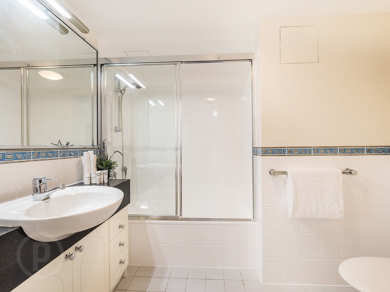 1 GOODWIN STREET, Kangaroo Point QLD 4169