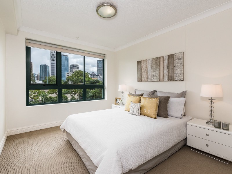 1 GOODWIN STREET, Kangaroo Point QLD 4169