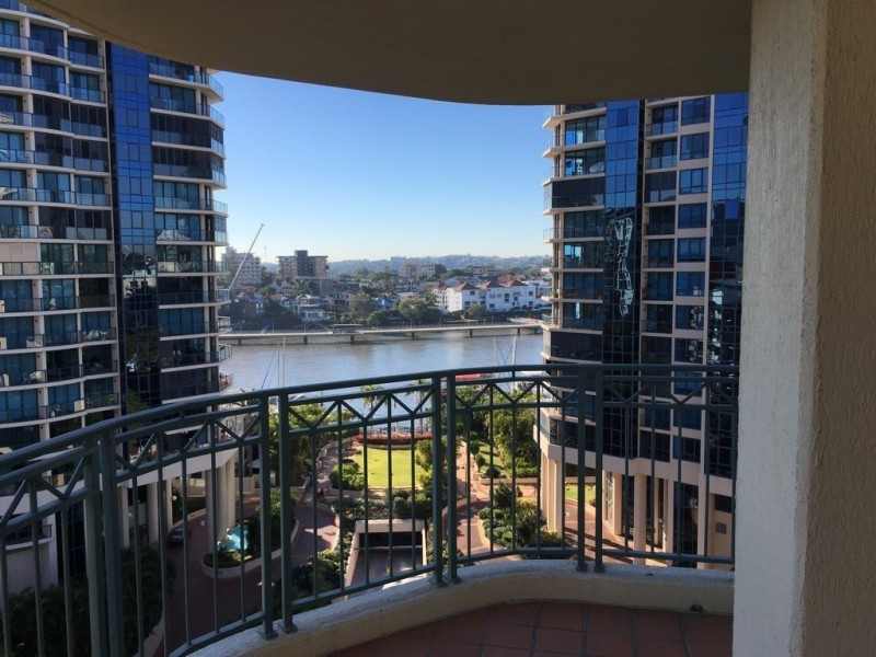 1 GOODWIN STREET, Kangaroo Point QLD 4169