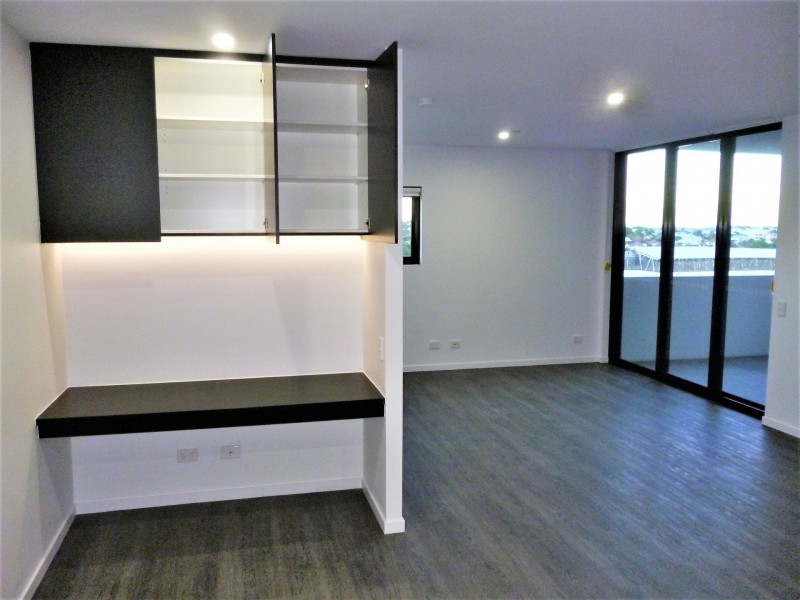 1108/28 Wolseley St, Woolloongabba QLD 4102