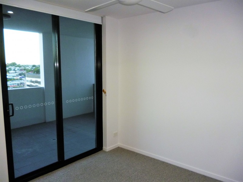 1108/28 Wolseley St, Woolloongabba QLD 4102