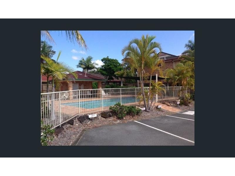 7/2 Brown Street, Labrador QLD 4215