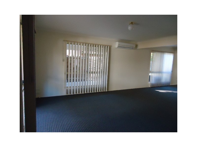 08/13 Bailey Street, Collingwood Park QLD 4301