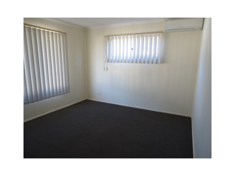 08/13 Bailey Street, Collingwood Park QLD 4301