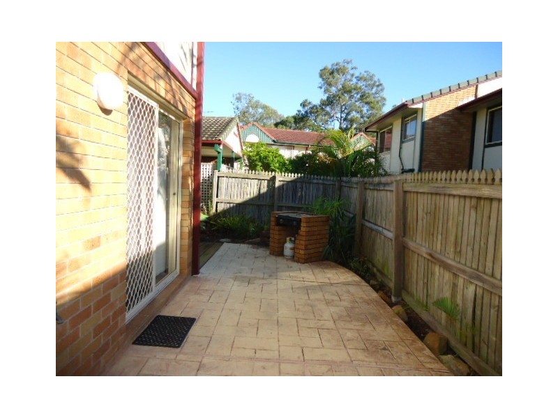08/13 Bailey Street, Collingwood Park QLD 4301