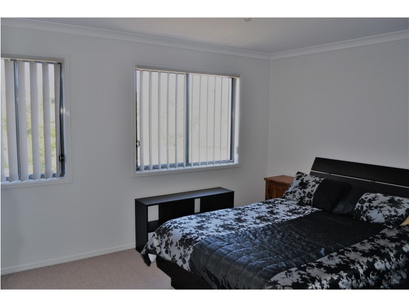 San Capistrano/1-15 Santa Isobel Blvd, Pacific Pines QLD 4211