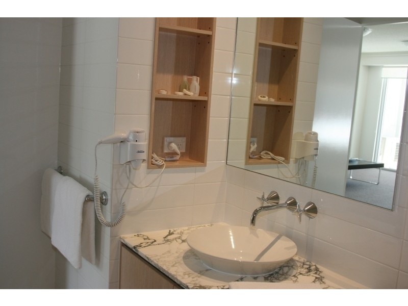 57/19 Lake Street, Varsity Lakes QLD 4227