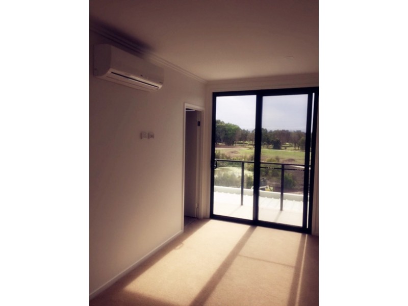 1 Summer Lane, Robina QLD 4226