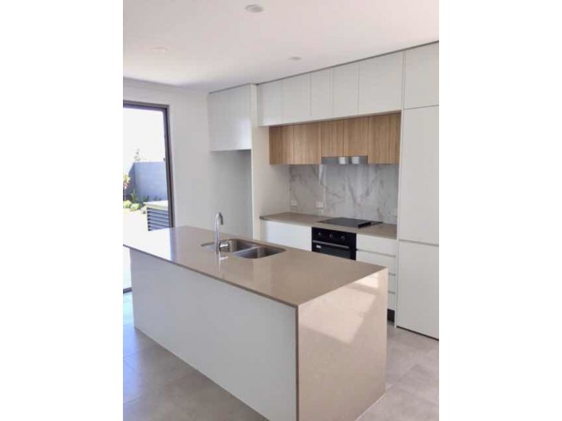 67 Florabella Drive, Robina QLD 4226