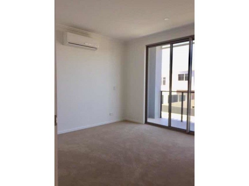 67 Florabella Drive, Robina QLD 4226