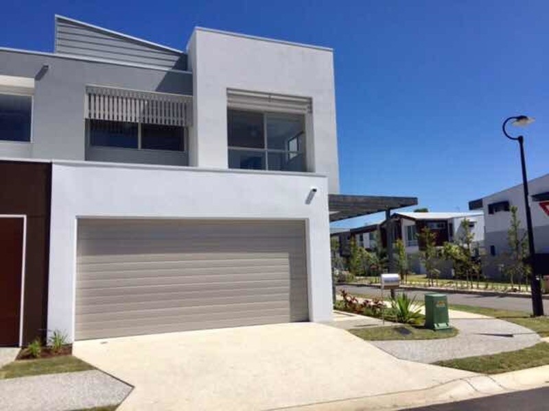 67 Florabella Drive, Robina QLD 4226