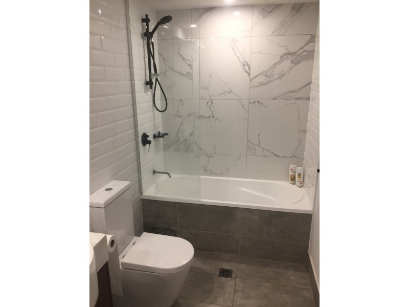 2411/397 Christine Ave, Varsity Lakes QLD 4227