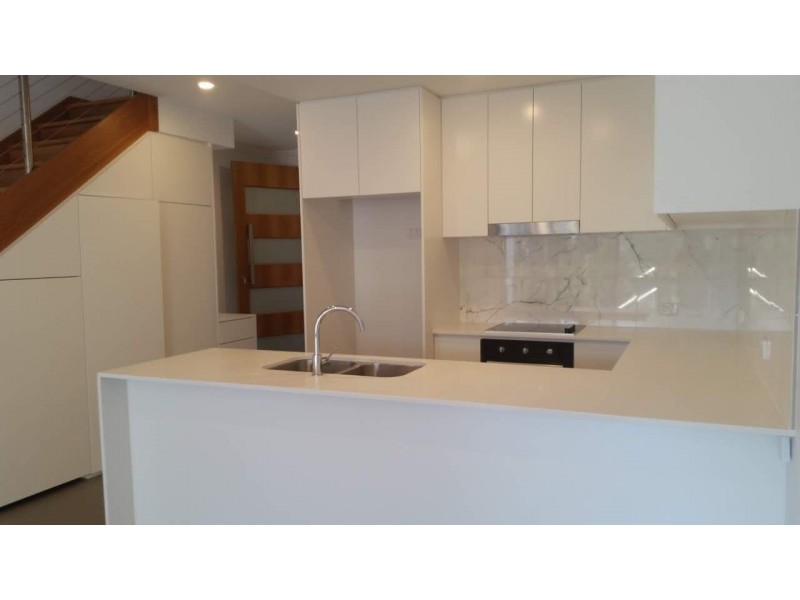 61 Evergreen View, Robina QLD 4226