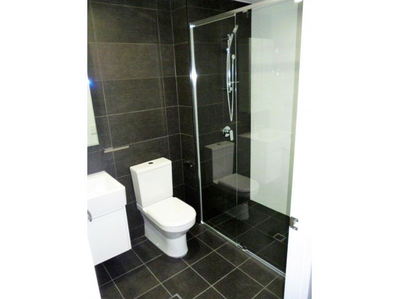 118/28 Wolseley St, Woolloongabba QLD 4102