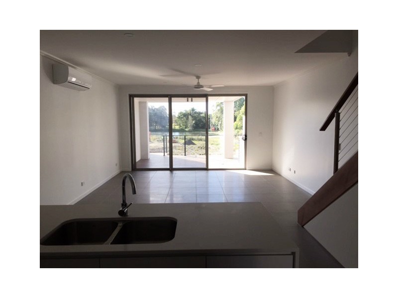 156 Florabella Drive, Robina QLD 4226