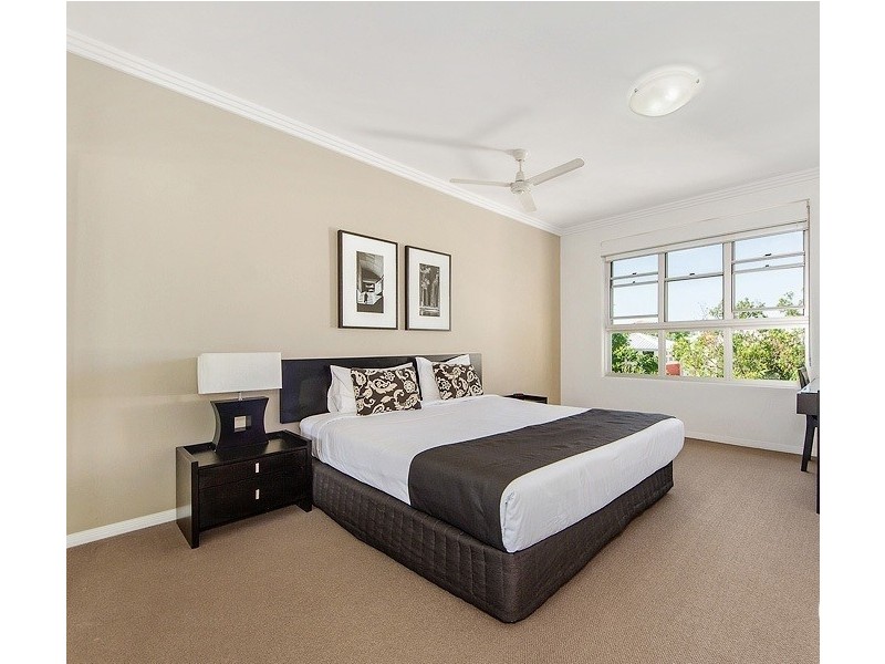 174/1-7 Moores Crescent, Varsity Lakes QLD 4227