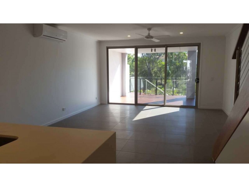 9 Bontanique Terrace, Robina QLD 4226