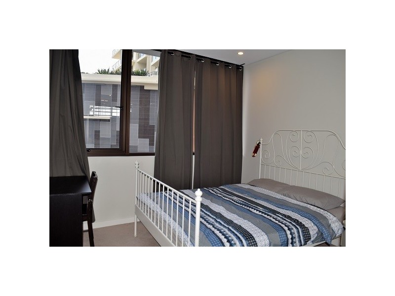 20212/37D Harbour Rd, Hamilton QLD 4007