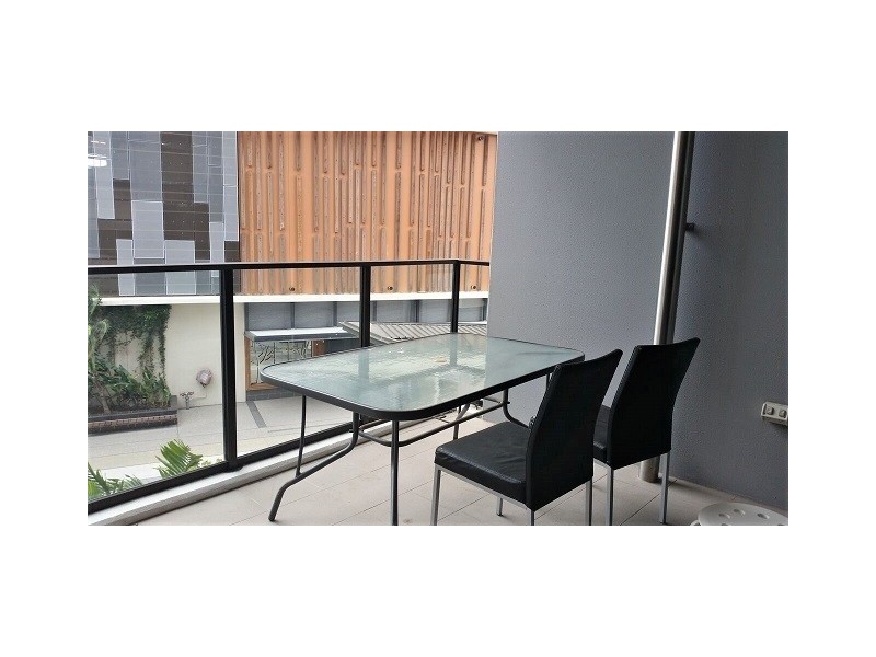 20212/37D Harbour Rd, Hamilton QLD 4007