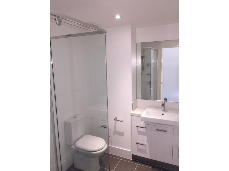208/159 Logan road, Woolloongabba QLD 4102