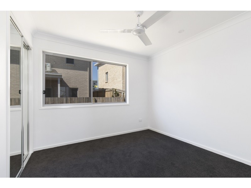 A 30 Taylor Place, Mackenzie QLD 4156