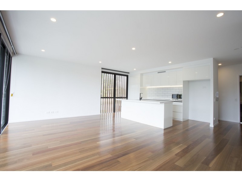 1 Hart street, Ashmore QLD 4214